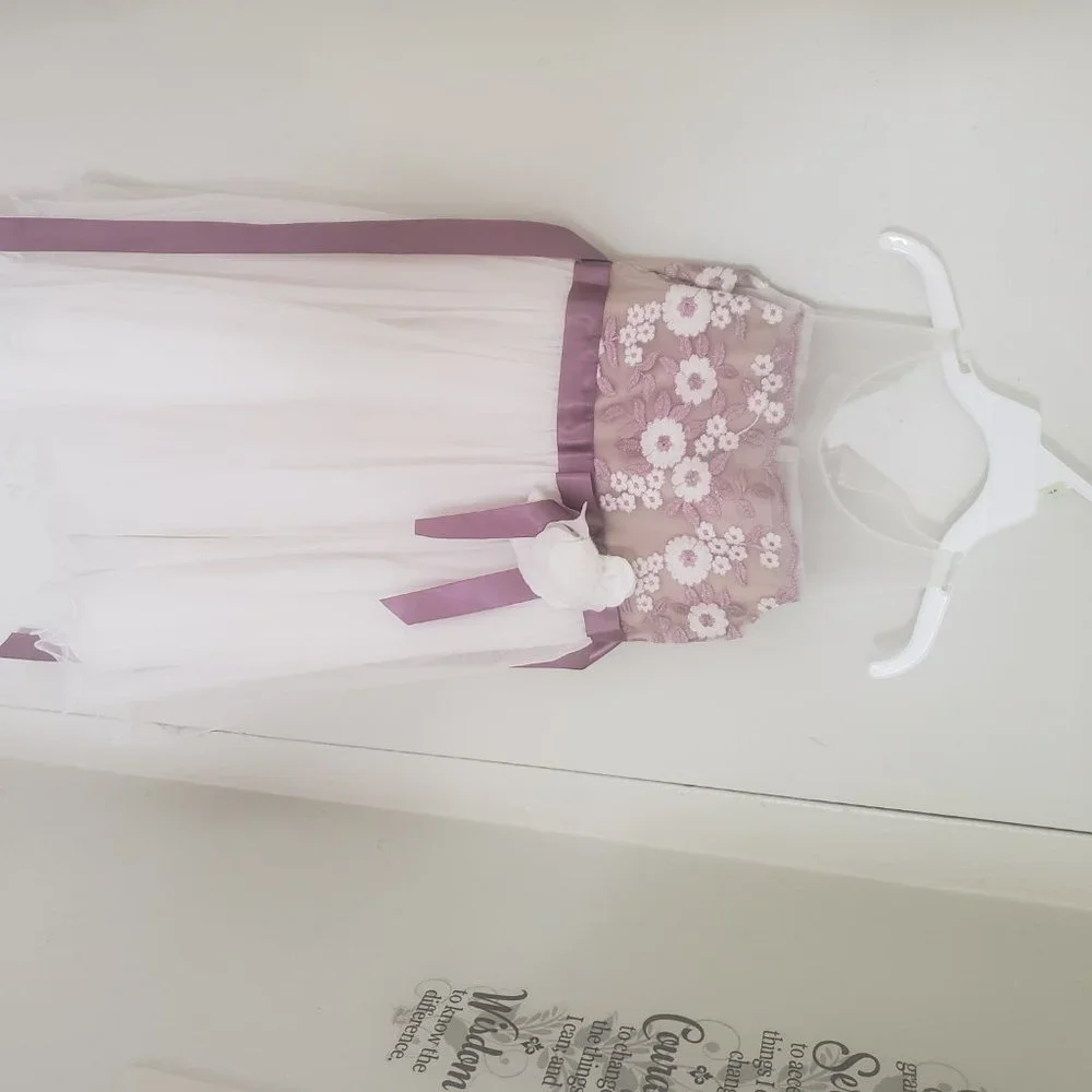 Dress - Picture 2 of 2